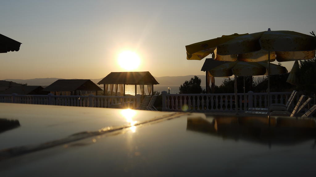 Ciftlik Hotel Cesme Exterior photo
